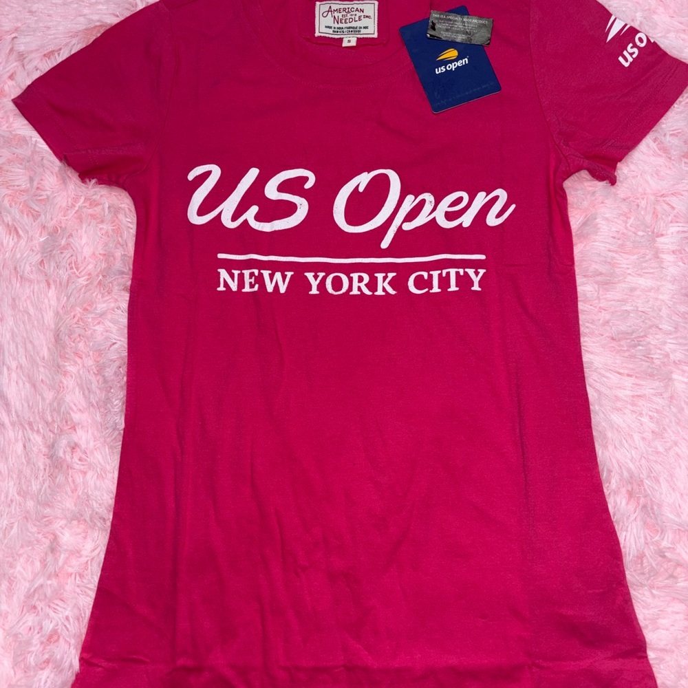 BRAND NEW! Pink US Open NYC Shirt - Small